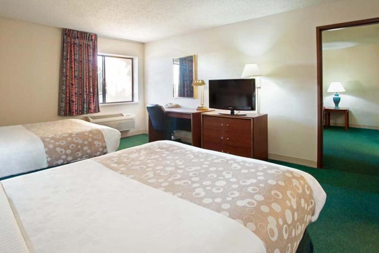 La Quinta Inn By Wyndham Indianapolis East-Post Drive Extérieur photo