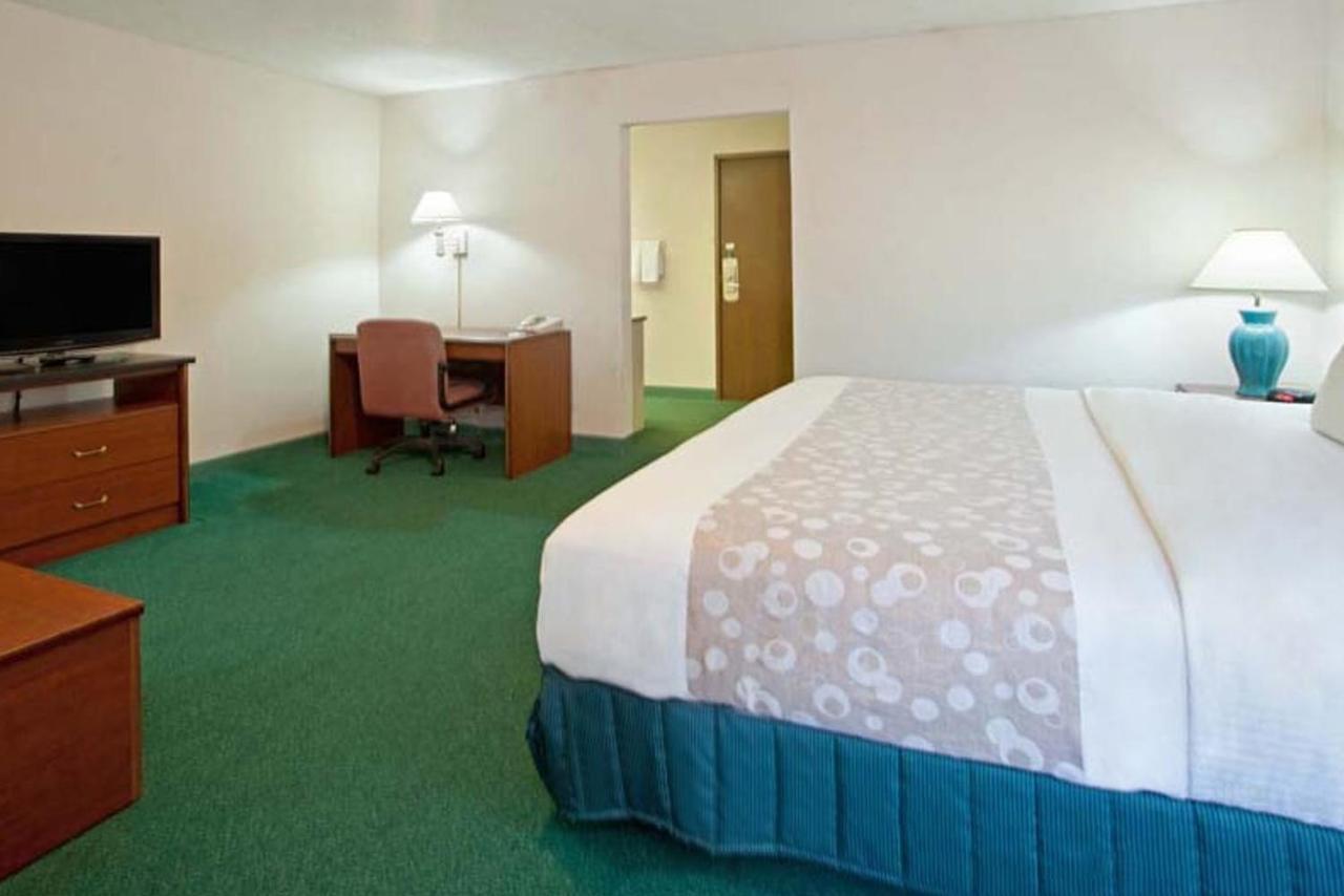 La Quinta Inn By Wyndham Indianapolis East-Post Drive Extérieur photo
