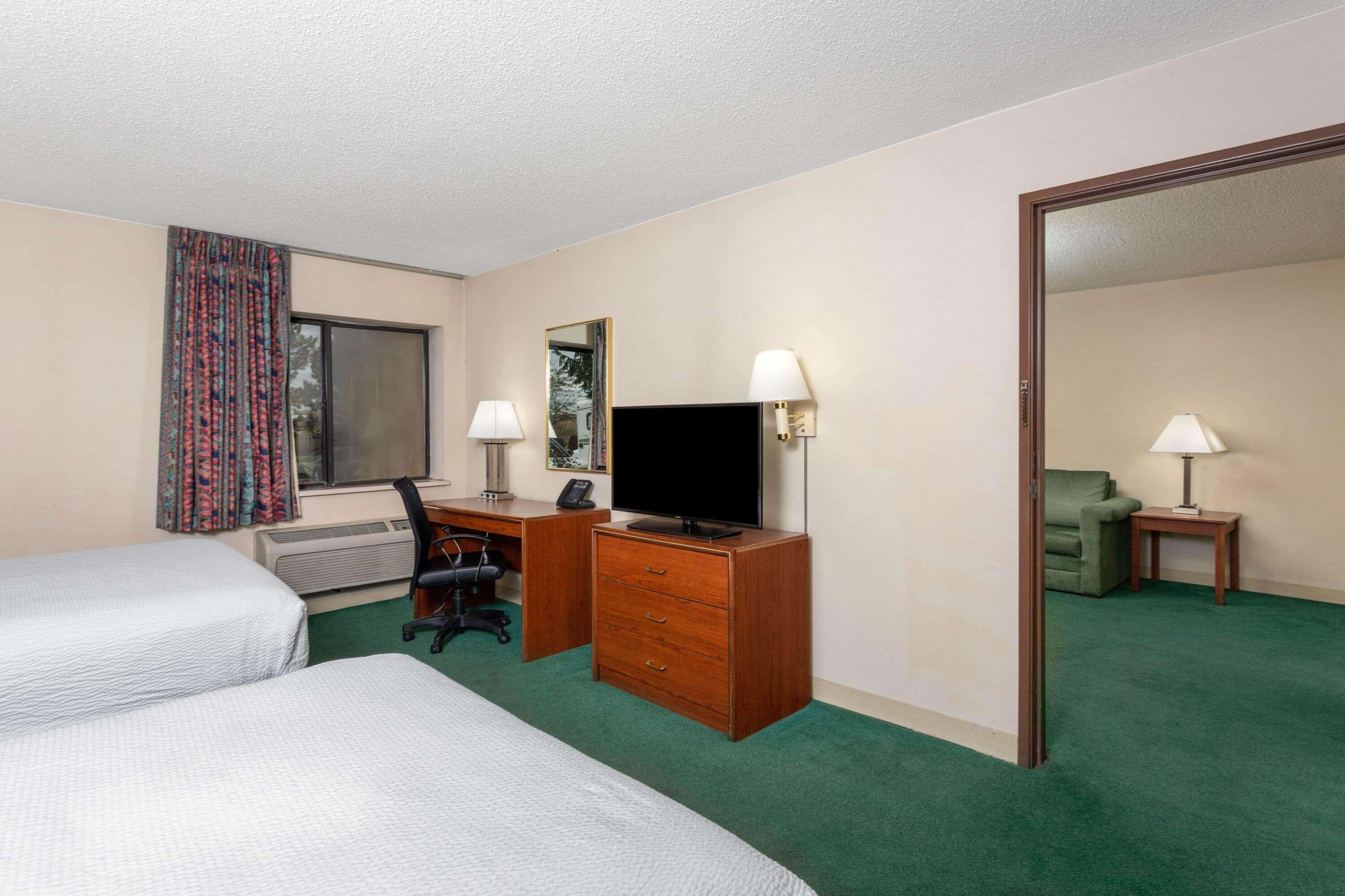 La Quinta Inn By Wyndham Indianapolis East-Post Drive Extérieur photo