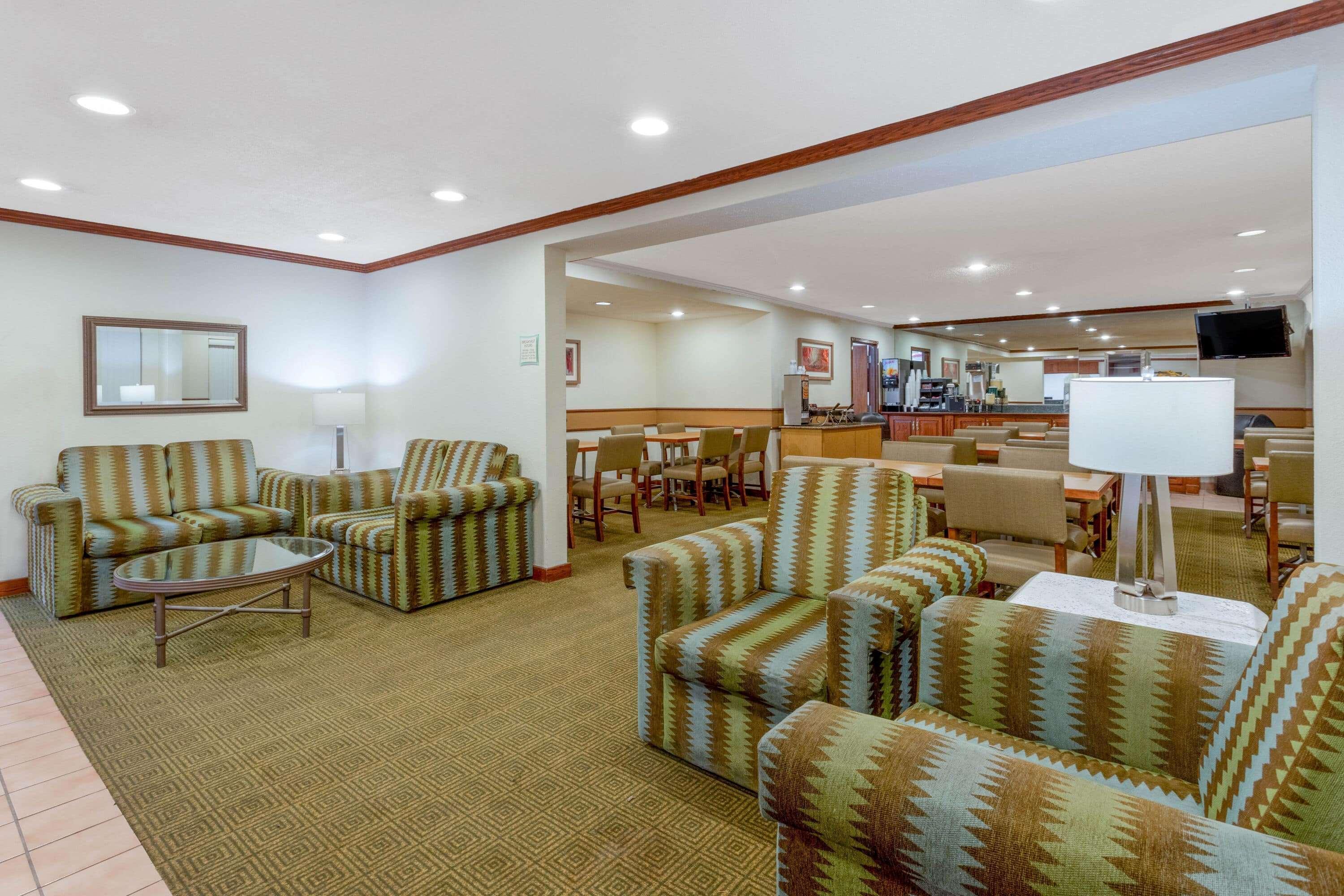 La Quinta Inn By Wyndham Indianapolis East-Post Drive Extérieur photo