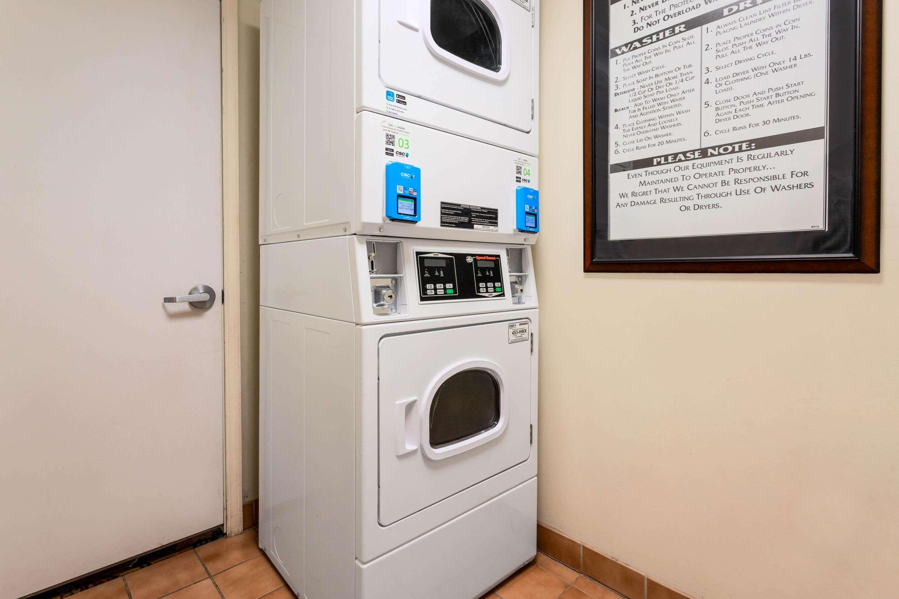 La Quinta Inn By Wyndham Indianapolis East-Post Drive Extérieur photo