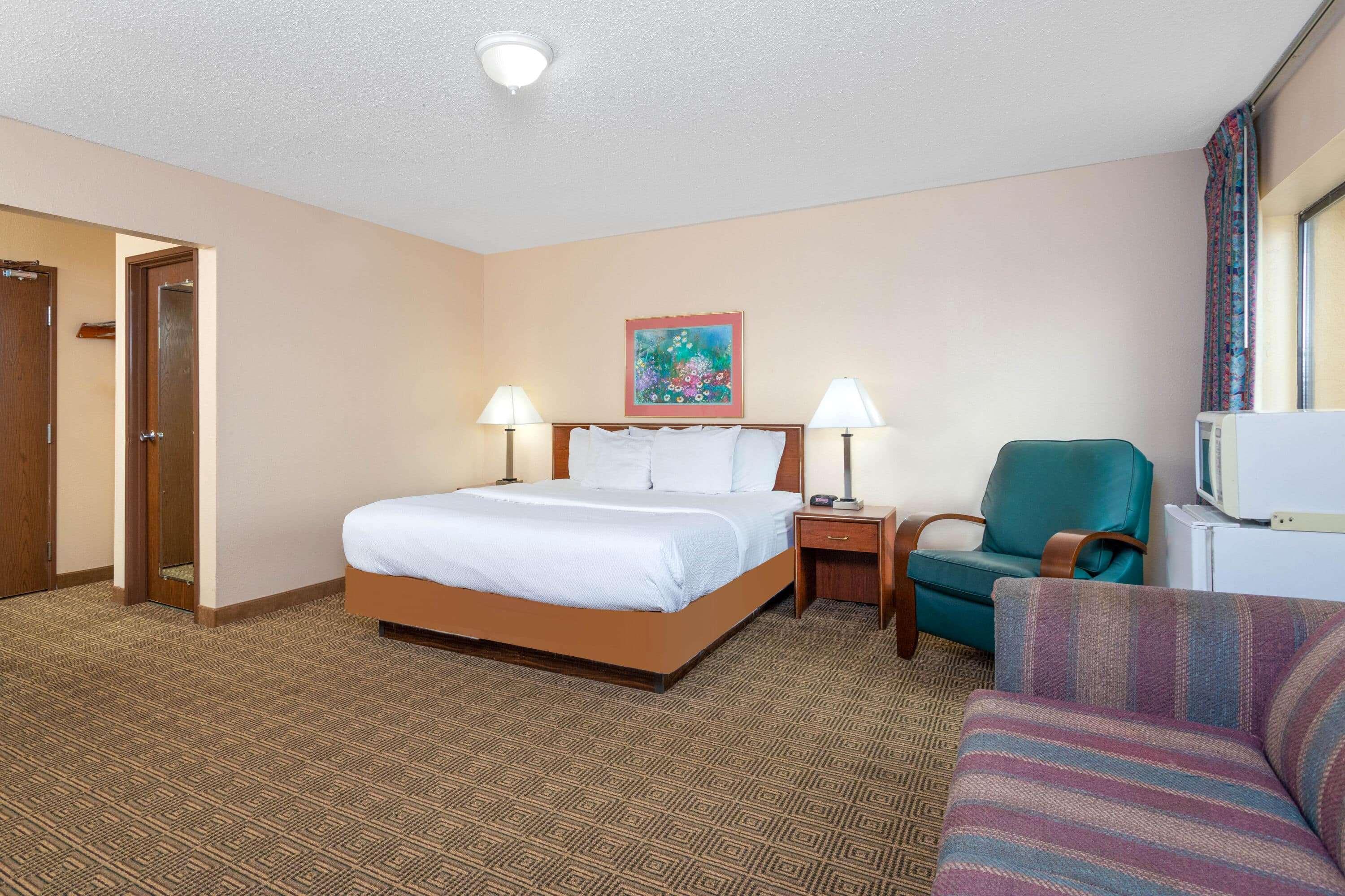 La Quinta Inn By Wyndham Indianapolis East-Post Drive Extérieur photo