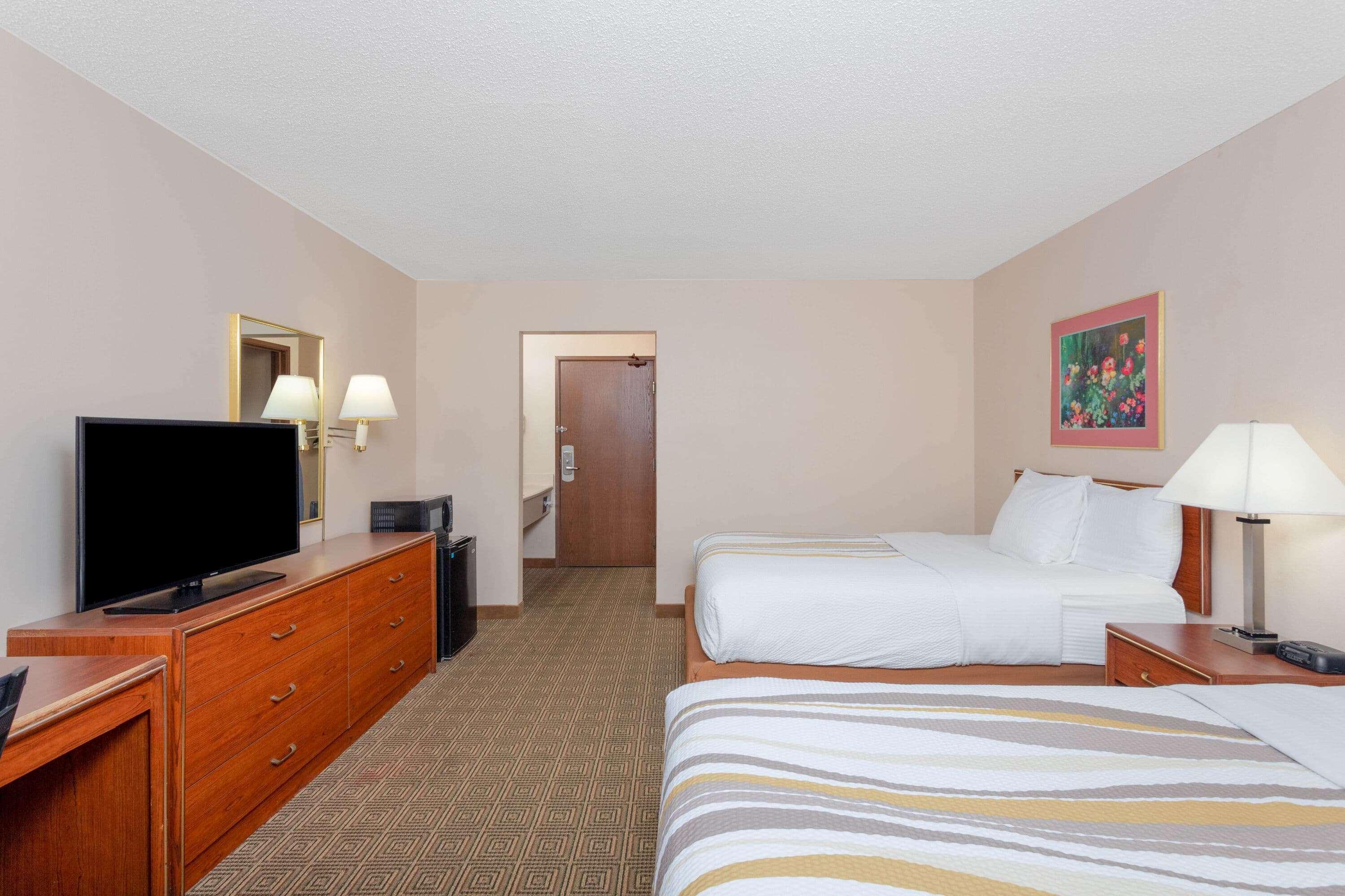 La Quinta Inn By Wyndham Indianapolis East-Post Drive Extérieur photo