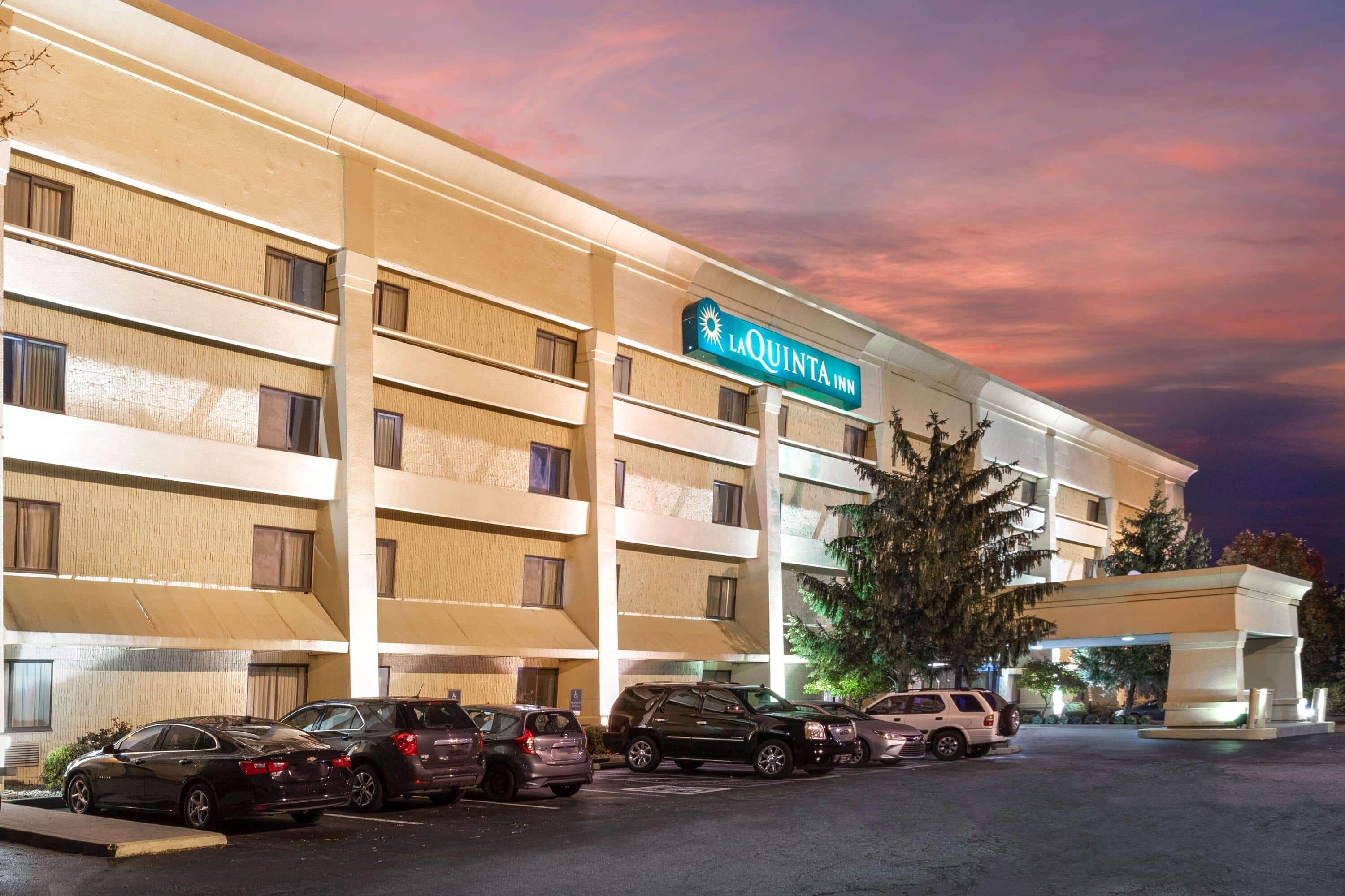 La Quinta Inn By Wyndham Indianapolis East-Post Drive Extérieur photo